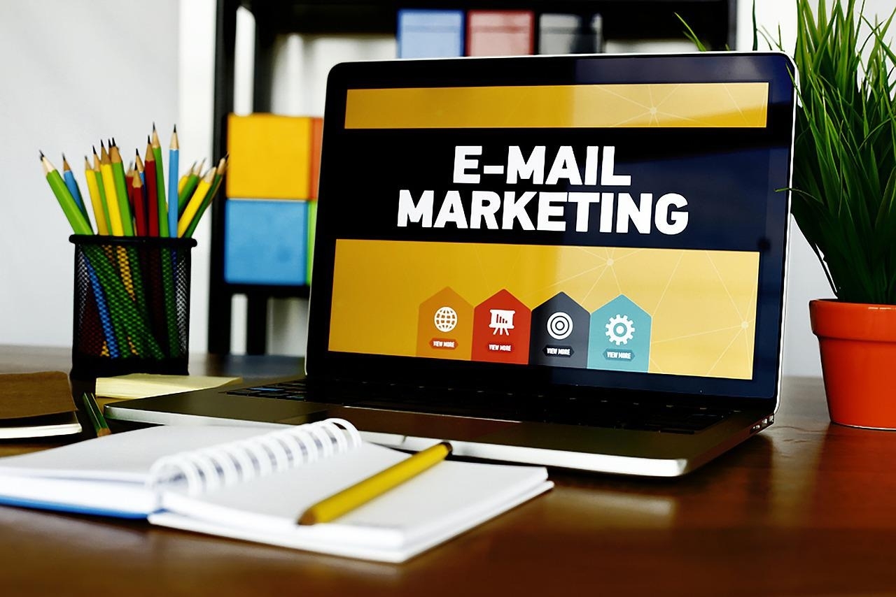 Infographic of essential email marketing components